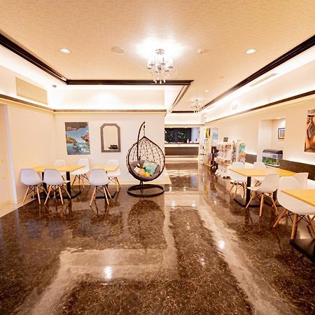 Hotel Ginowan Crystal Exterior foto